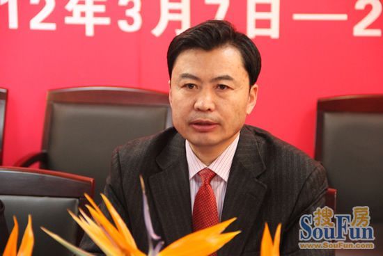 在市房地产业协会的精心组织,相关部门的密切配合和社会各界的大力