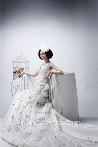 香港婚纱设计_香港女星婚纱妆(2)