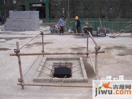 中建彩虹城实景图图片