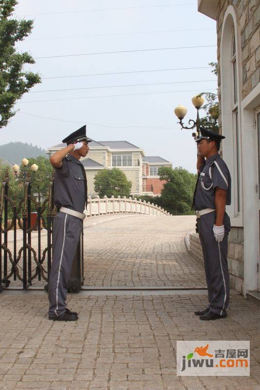 湖森堡实景图图片